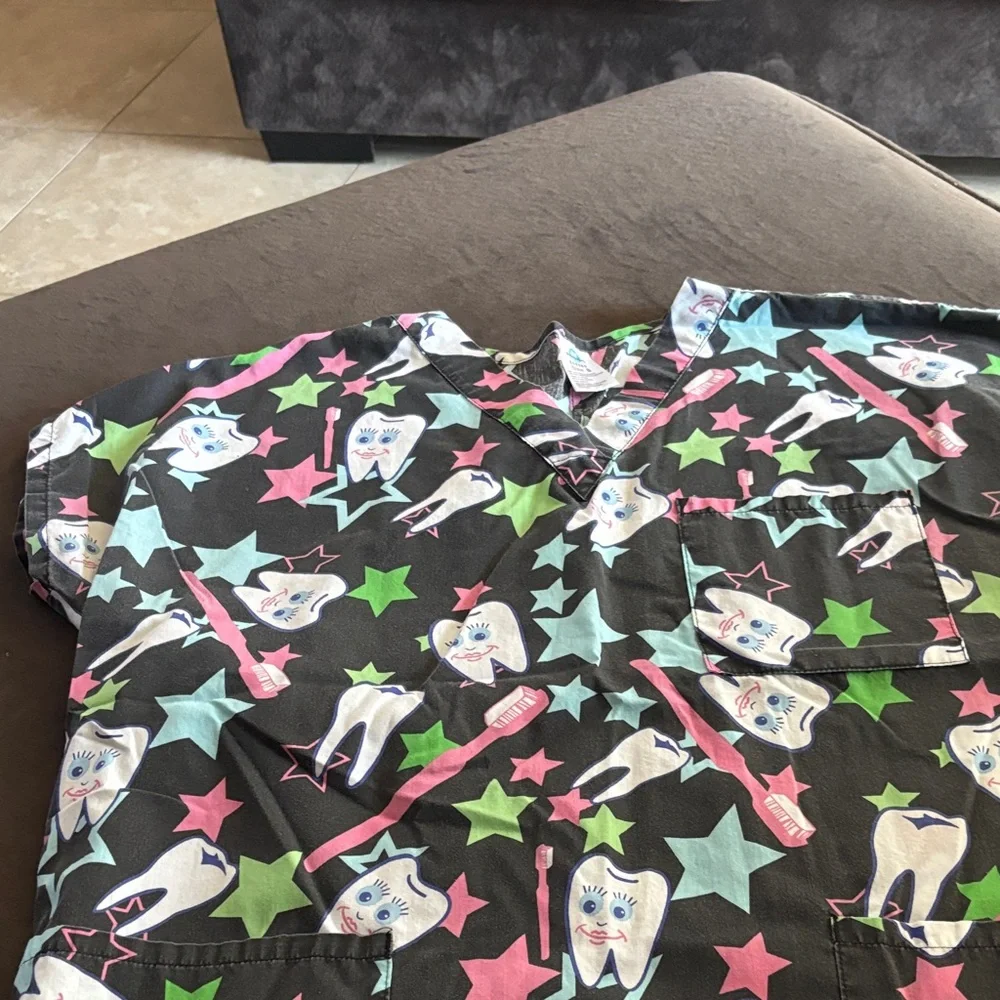 Colorful Scrub Tops Set - Picture 2 of 4